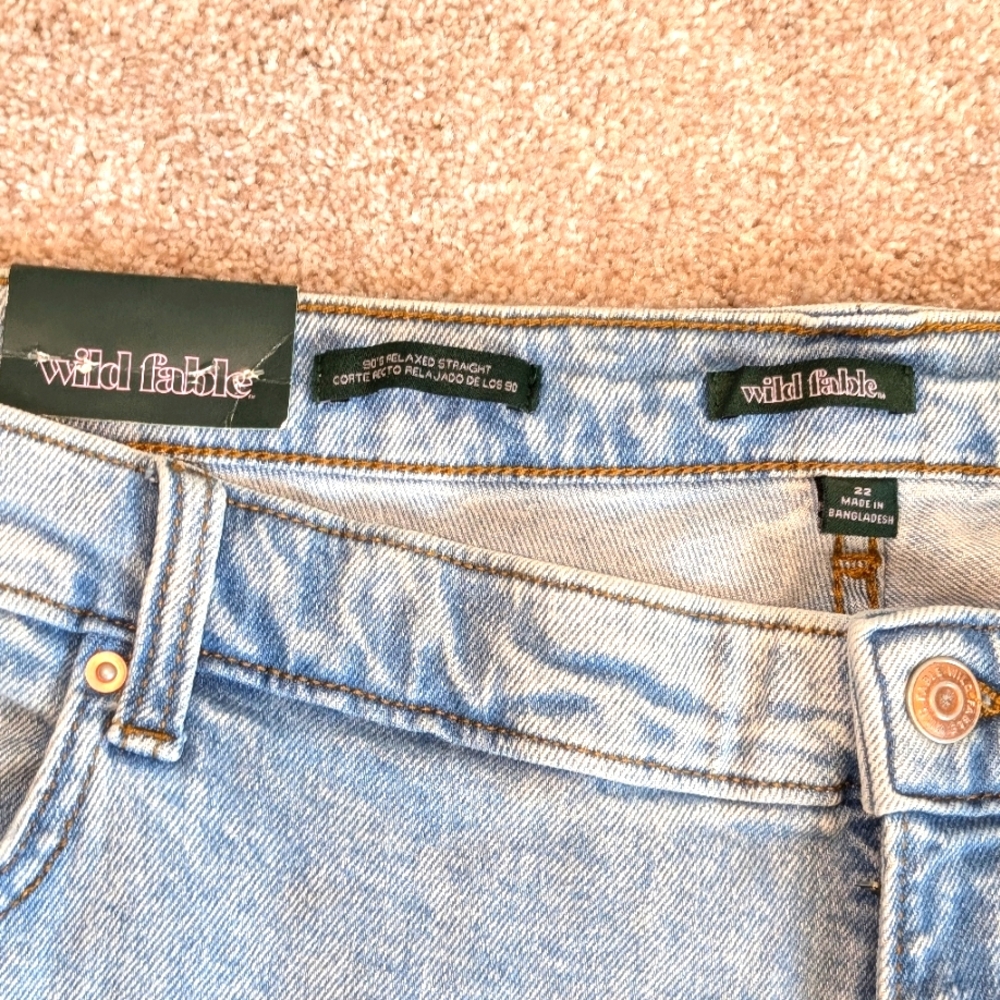NWT Wild Fable 90s Relaxed High Rise Straight Jeans Slashed 22 - Picture 5 of 10